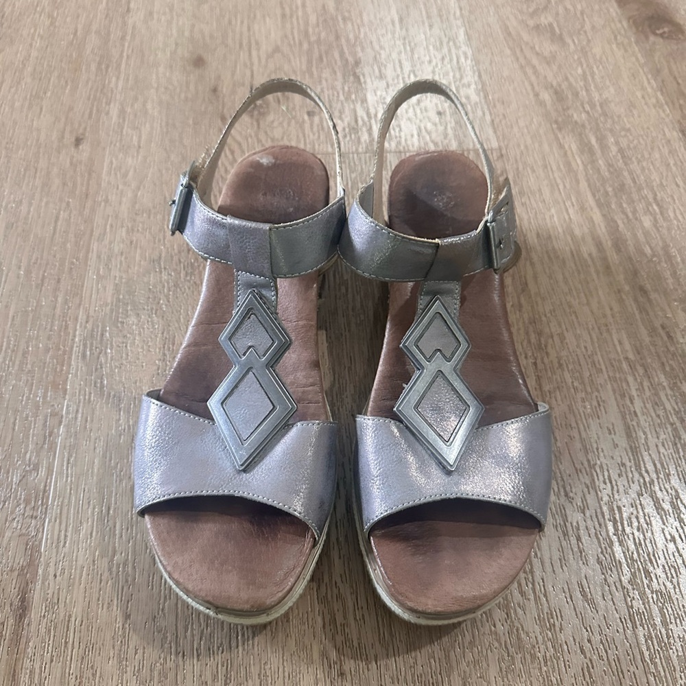 Remonte pewter/silver wedge Sandel with thick strap